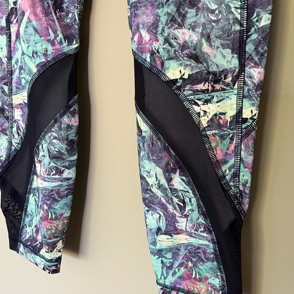 Lululemon multicolour Inspire Tight II with mesh details - Picture 5 of 5